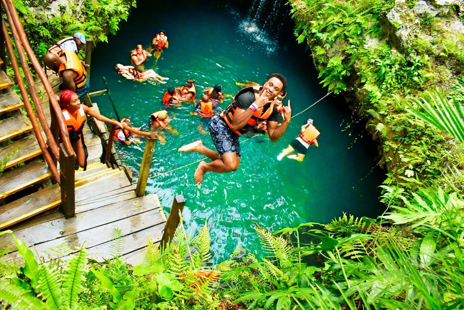 Cenote Popol Vuh